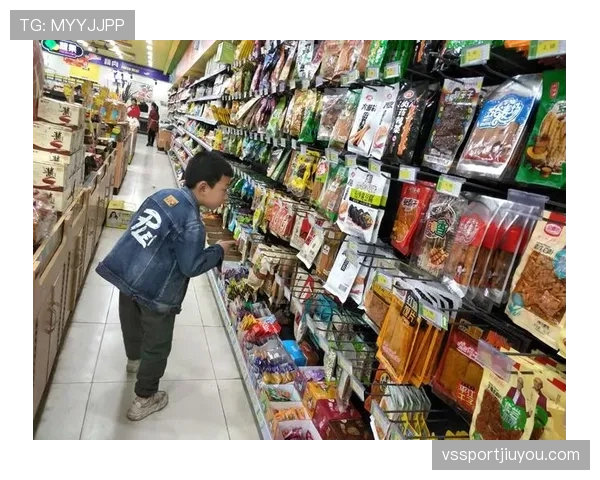 王楚钦连夜修锅炉，训练完还能逛超市买零食，真不是普通运动员啊！